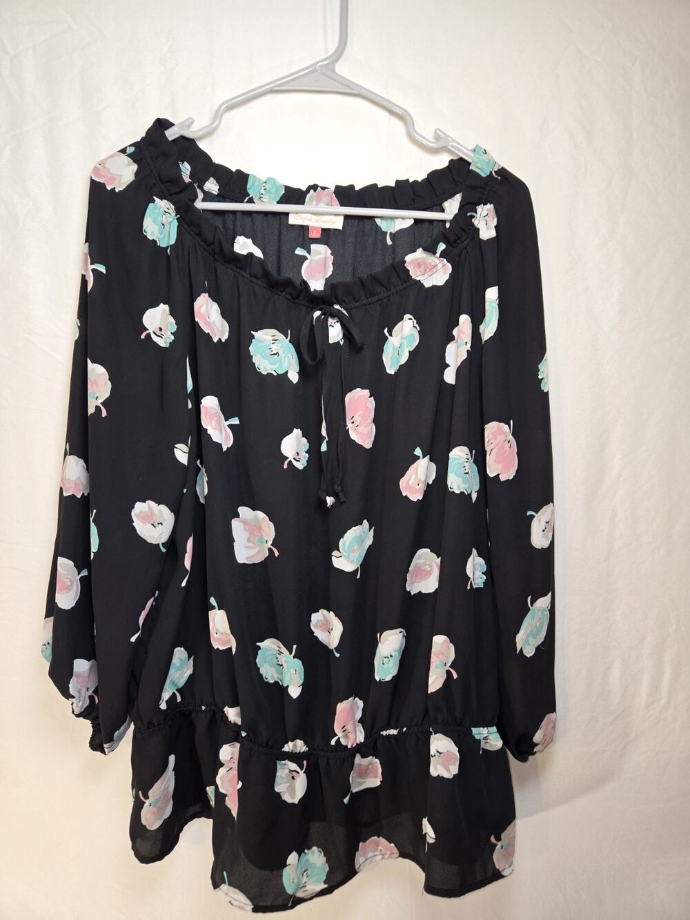 English Laundry US Womens Size XL Black Floral Top Shirt Blouse Pastel Poppies